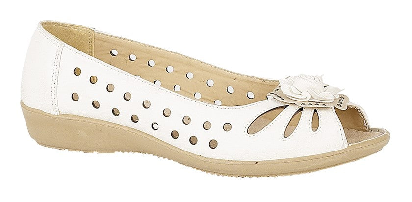 BOULEVARD Punched Open Toe Flower Casual  (L 515G)