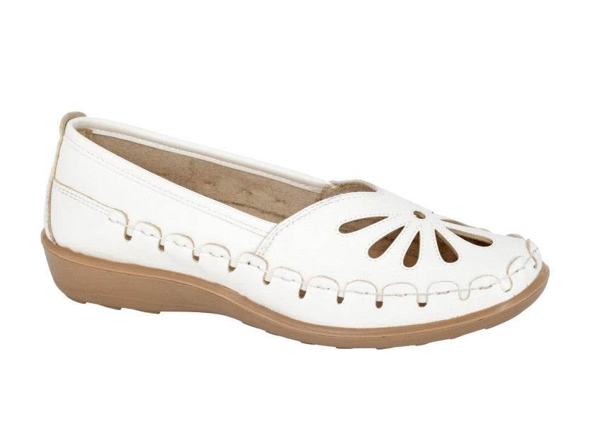 BOULEVARD Closed Toe Punched Casual  (L 516G)