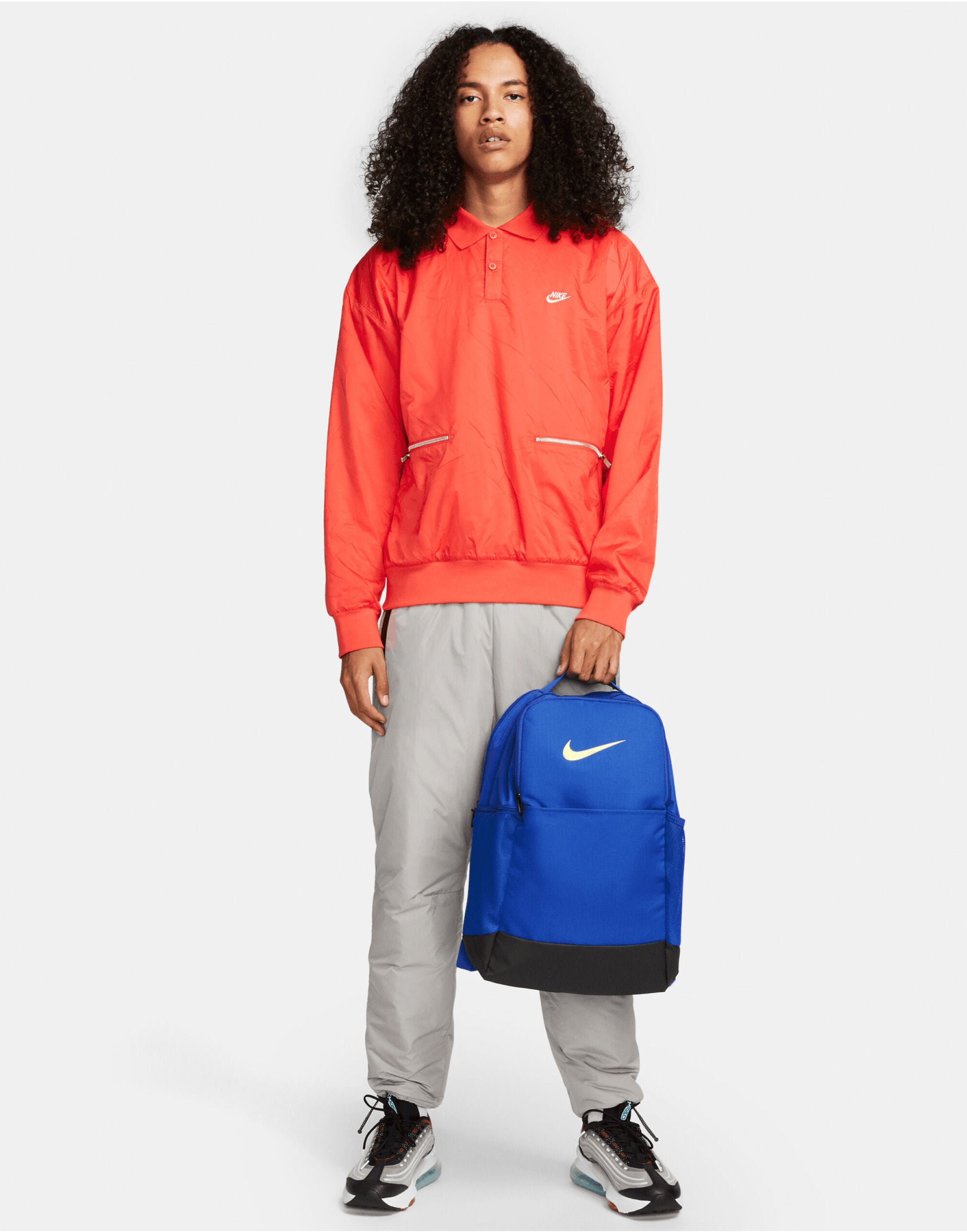 Nike Golf Brasilia Training Backpack (24L) Densely woven Polyester stands up to the bumps and scraps of everyday transport (DH7709)