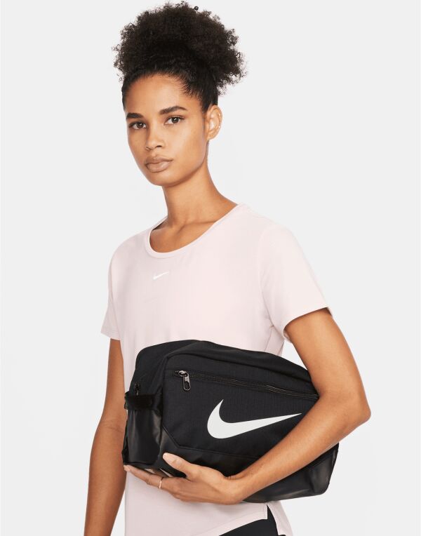 Nike Golf Brasilia 9.5 Training Shoe bag This product is made from at least 65&#37; recycled polyester fibres (DM3982)
